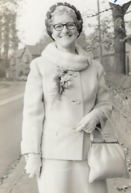 Photo of Annie Photo Of Annie, Helen Dimmick