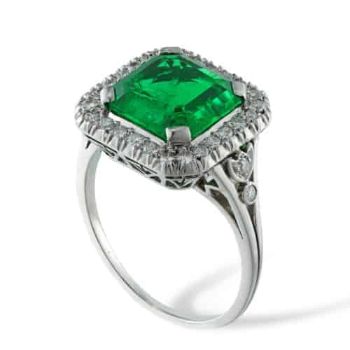 emerald and diamond cluster ring
