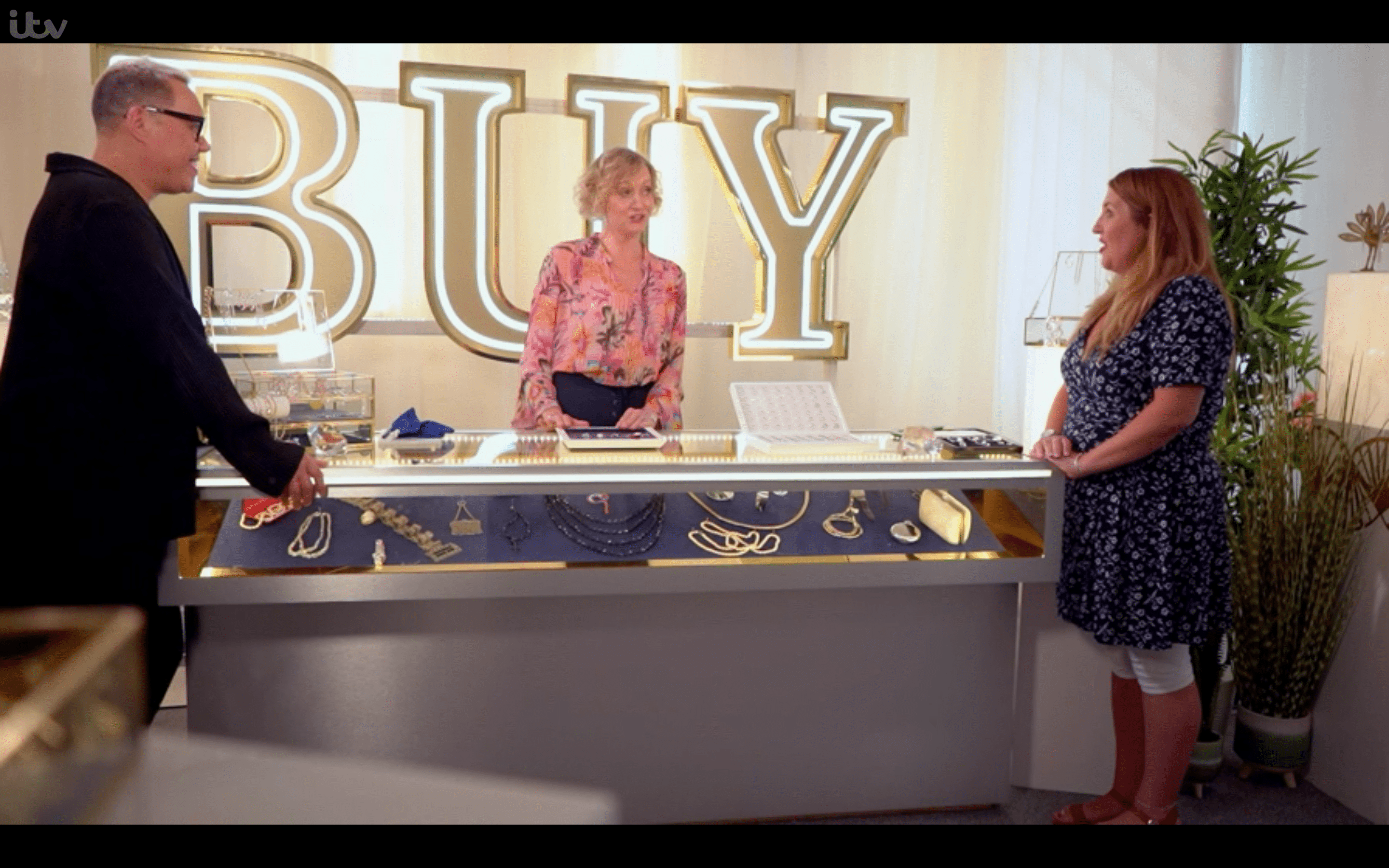 Helen on Bling buy counter